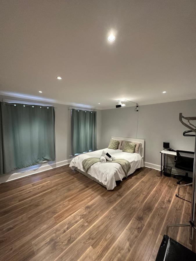 Liverpool Street Green Bedroom Лондон Экстерьер фото